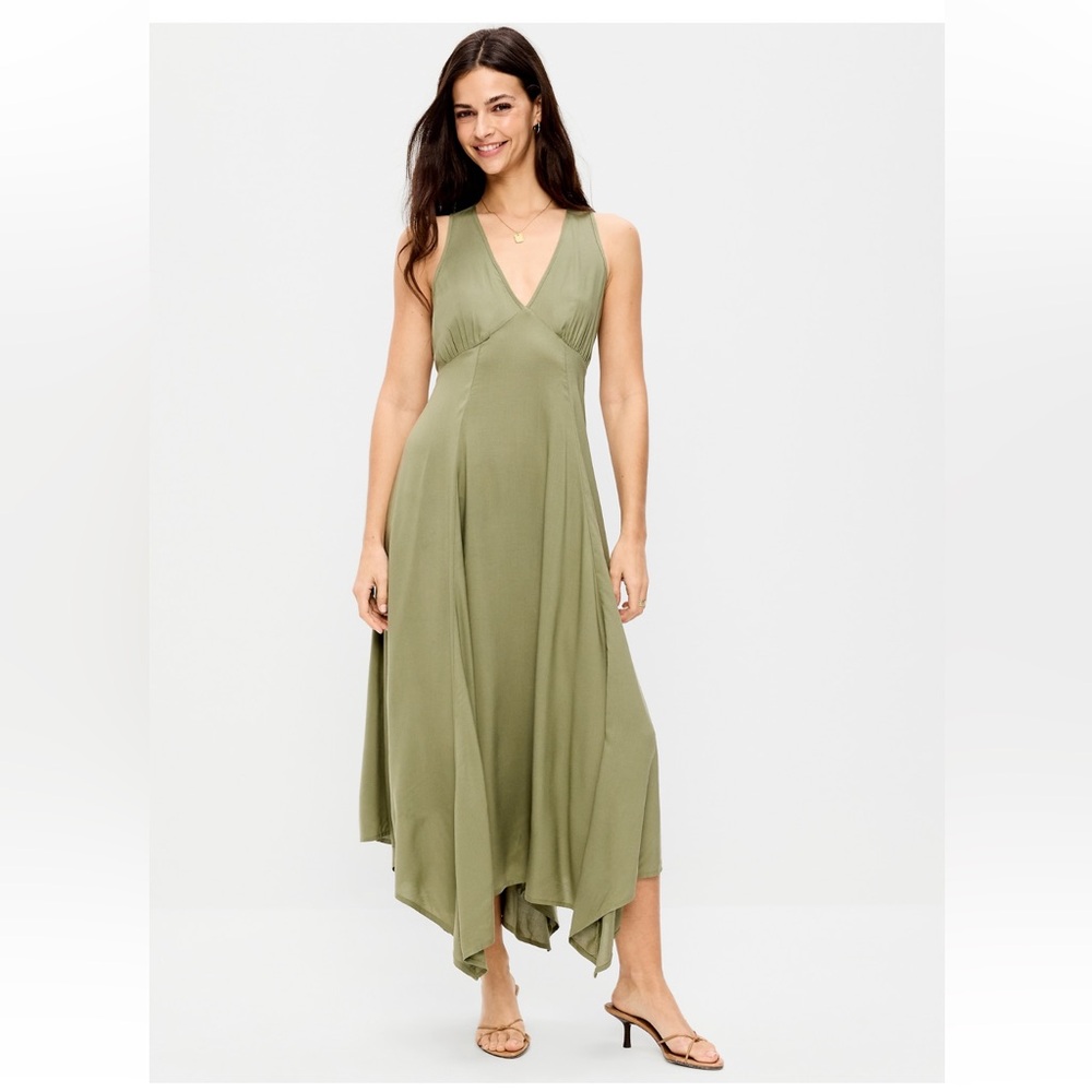 Old Navy Women’s Handkerchief Hem Midi Dress